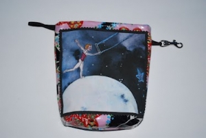 Outside Dog Artwears Hide a Poo Bag Balance